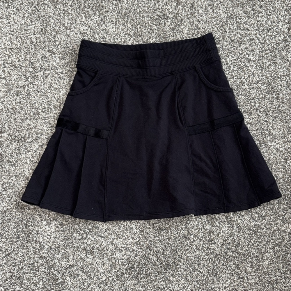 Athleta Any Sport Skort in Black - Picture 2 of 5